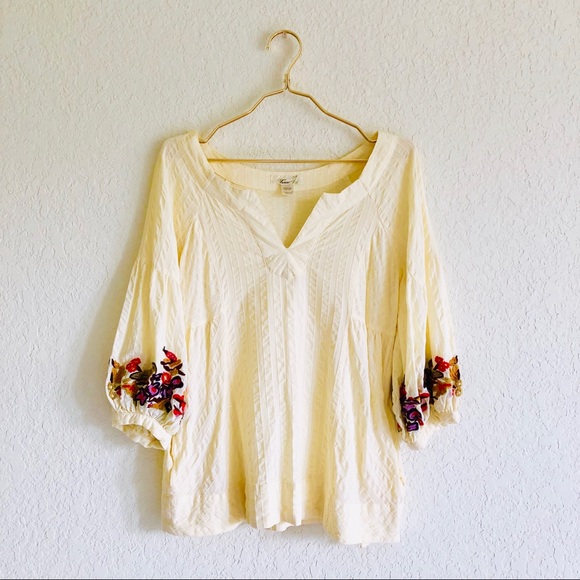 Theme Tops - Theme Boutique Embroidered Puff Sleeve Peasant Top
